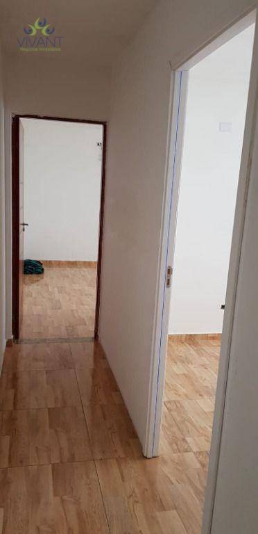 Casa à venda com 2 quartos, 150m² - Foto 10