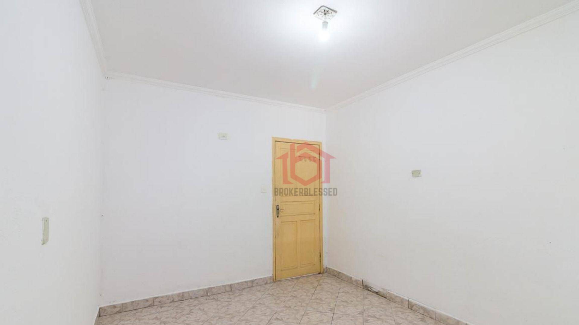 Casa à venda com 6 quartos, 200m² - Foto 14