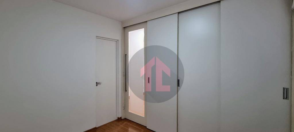 Apartamento para alugar com 1 quarto, 47m² - Foto 11