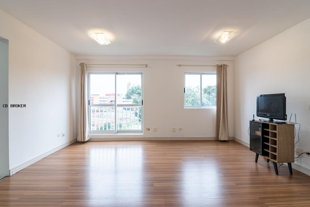 Apartamento à venda com 2 quartos, 66m² - Foto 2