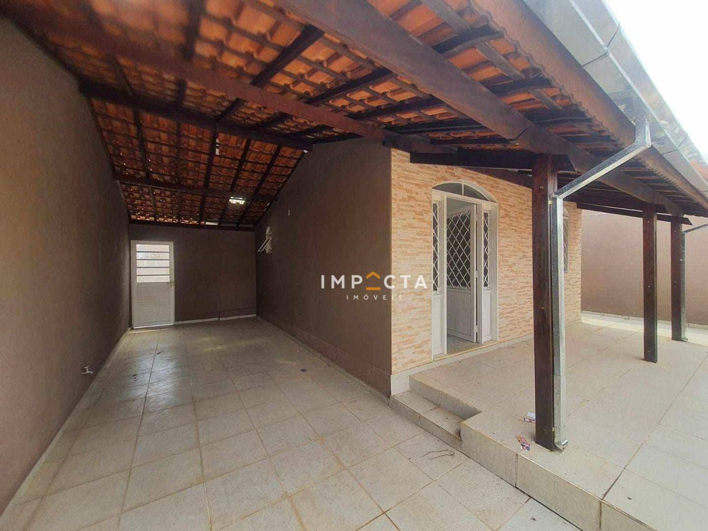 Casa à venda com 2 quartos, 200M2 - Foto 1