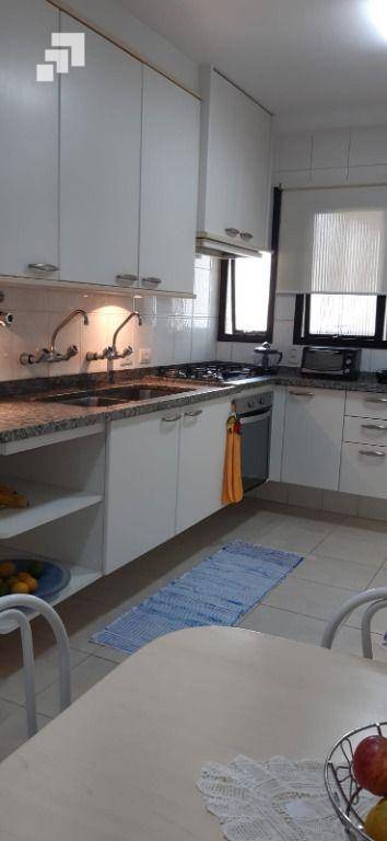 Apartamento à venda com 3 quartos, 170m² - Foto 23