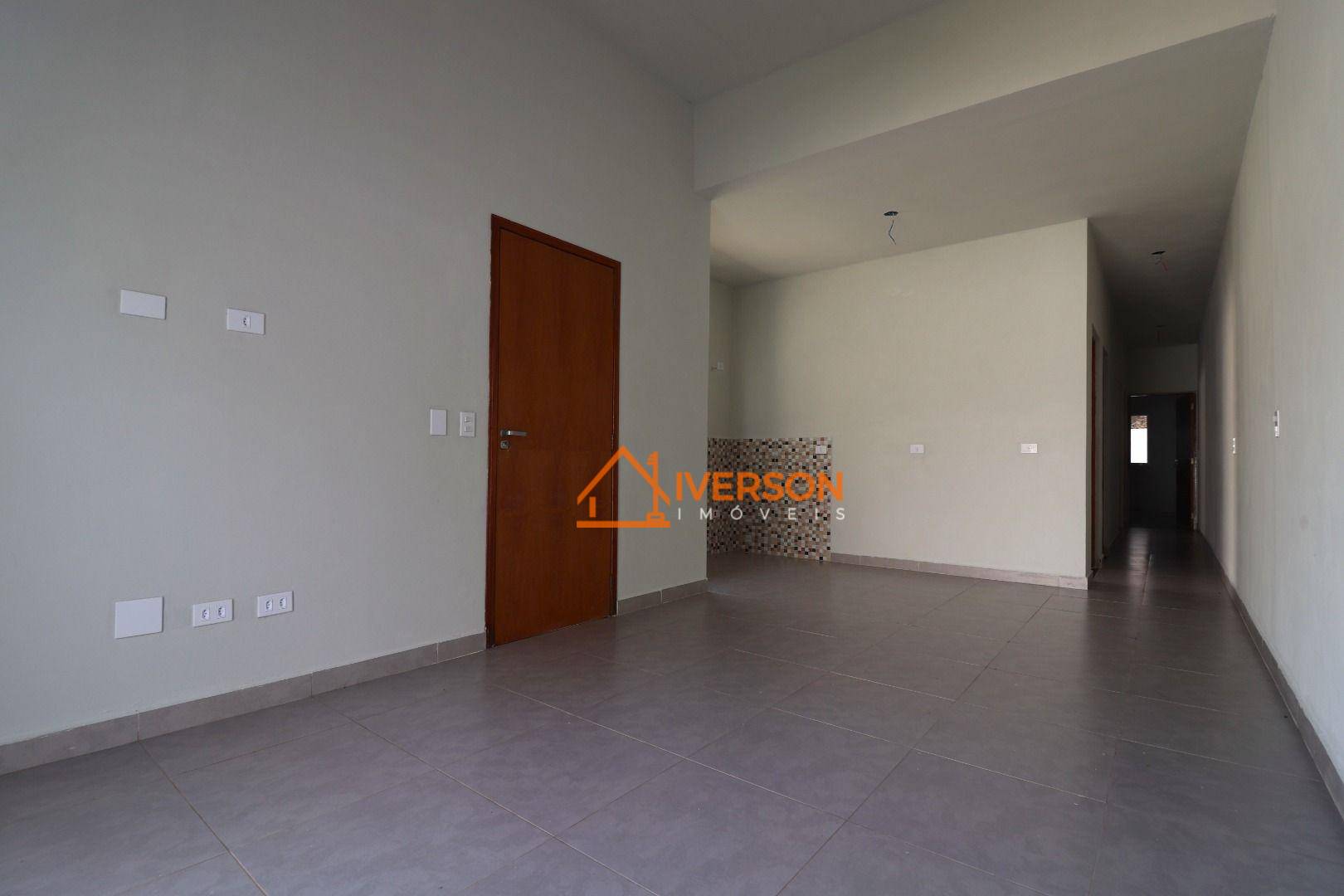 Casa à venda com 3 quartos, 86m² - Foto 2