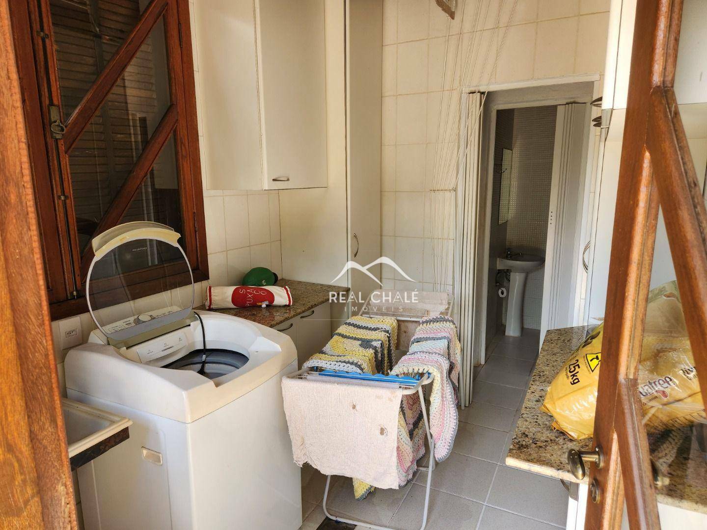 Casa de Condomínio à venda com 5 quartos, 300m² - Foto 6