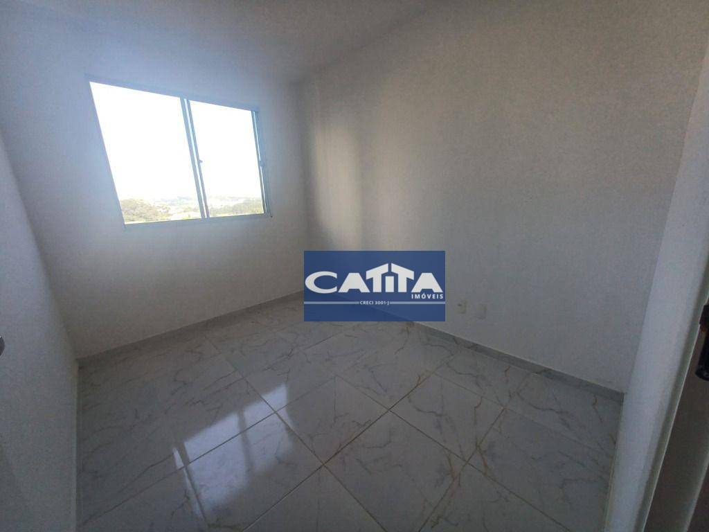 Apartamento à venda com 2 quartos, 42m² - Foto 2