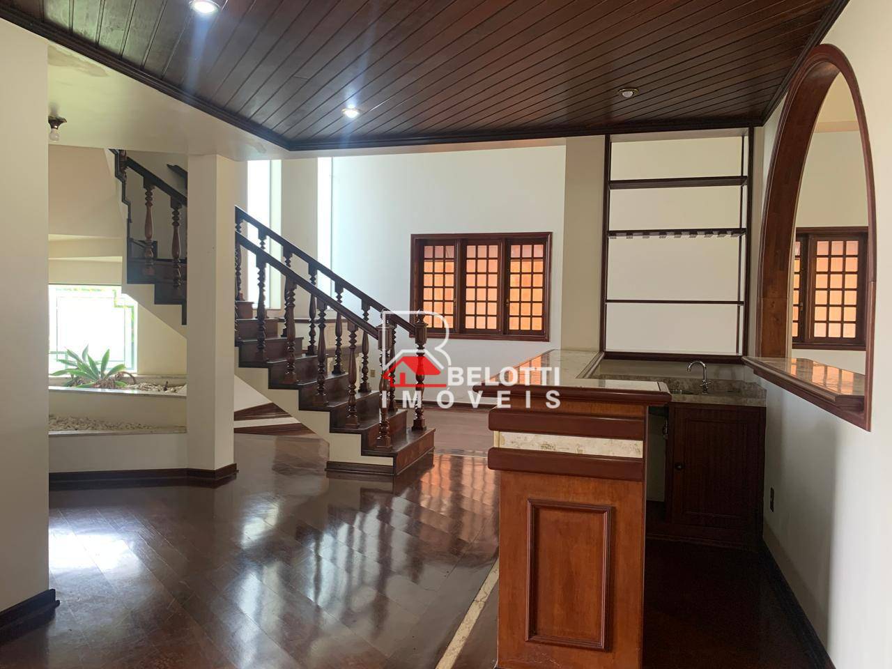 Casa à venda e aluguel com 3 quartos, 670m² - Foto 4