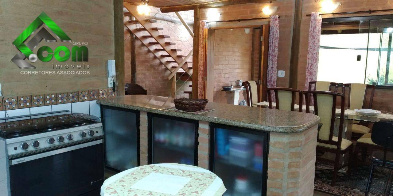 Casa à venda com 3 quartos, 250m² - Foto 17