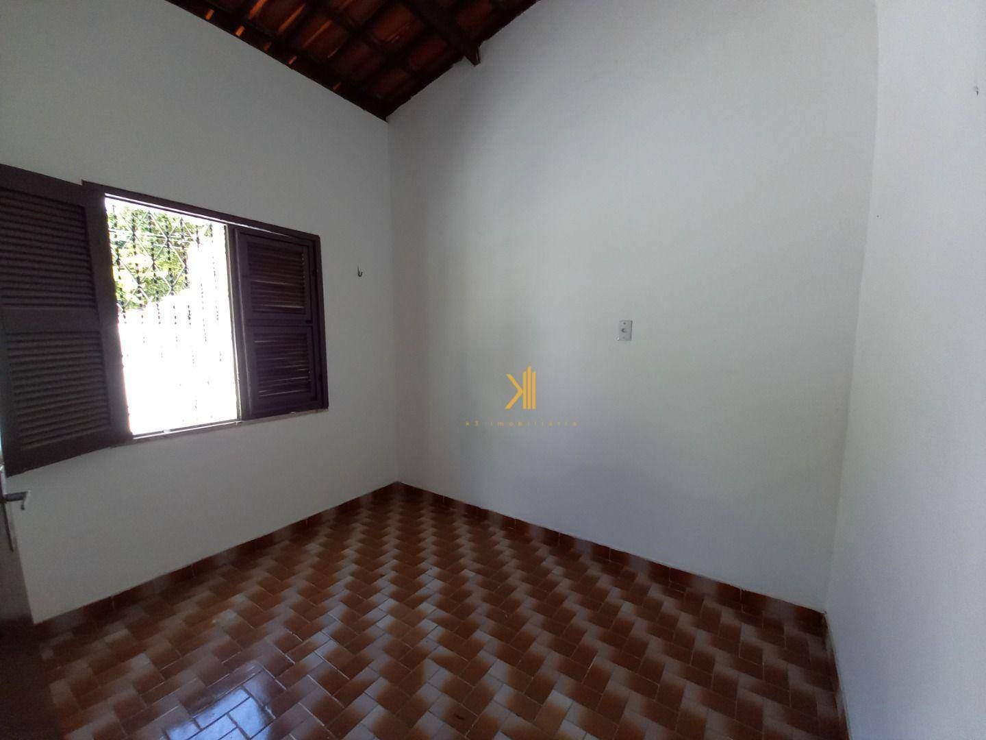 Casa à venda com 2 quartos, 170m² - Foto 16