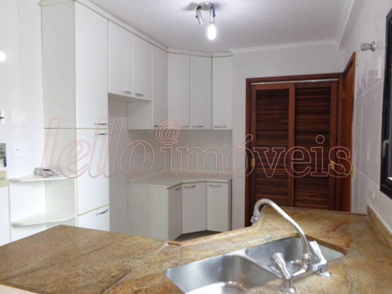 Apartamento para alugar com 4 quartos, 200m² - Foto 18