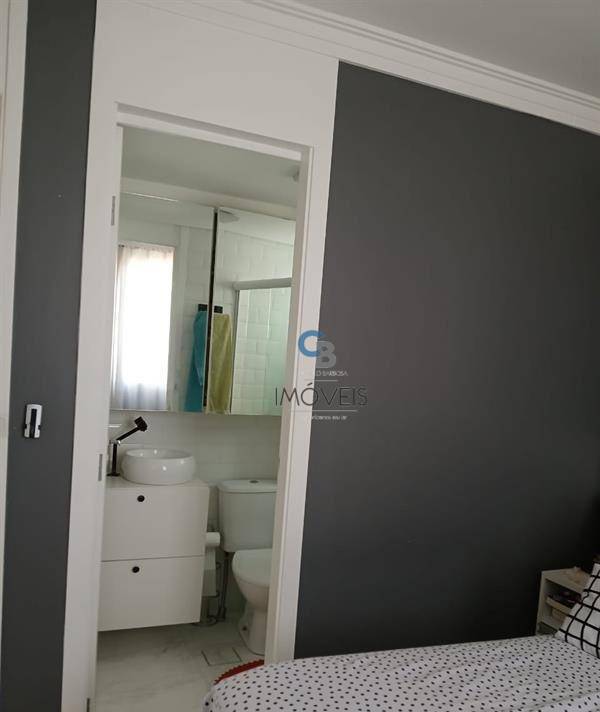 Apartamento à venda com 2 quartos, 61m² - Foto 11