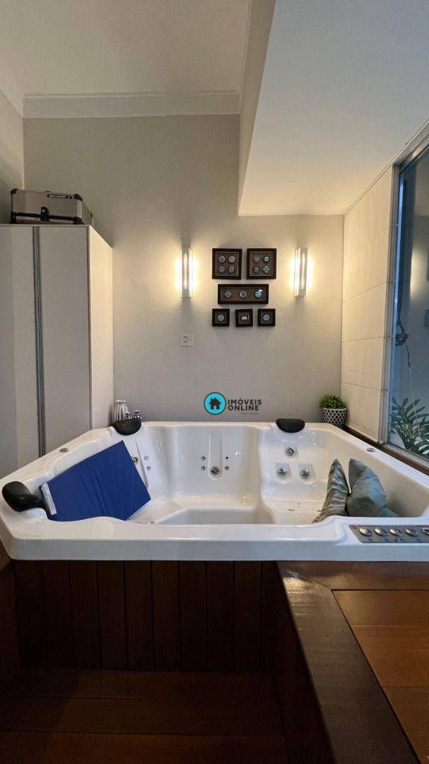 Casa à venda com 3 quartos, 270m² - Foto 47