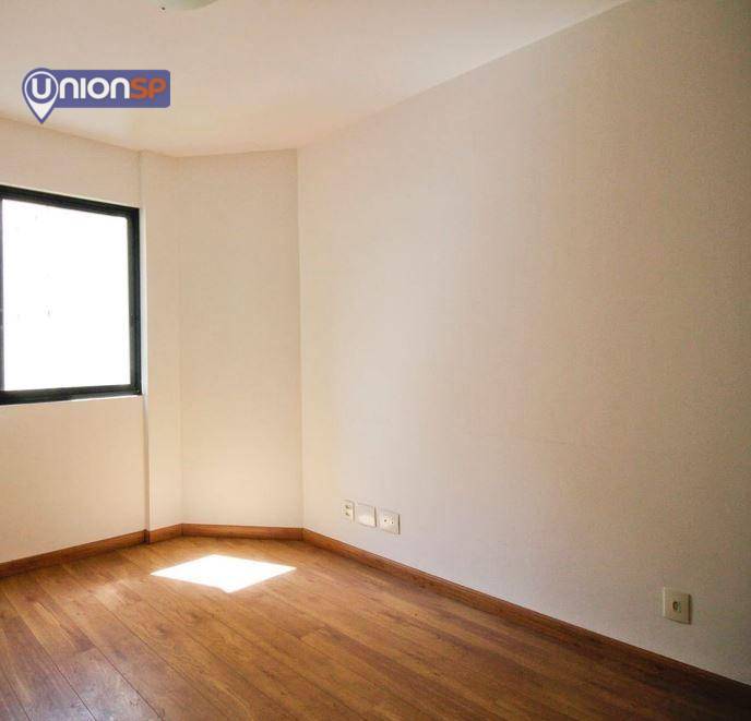 Apartamento à venda com 2 quartos, 97m² - Foto 4