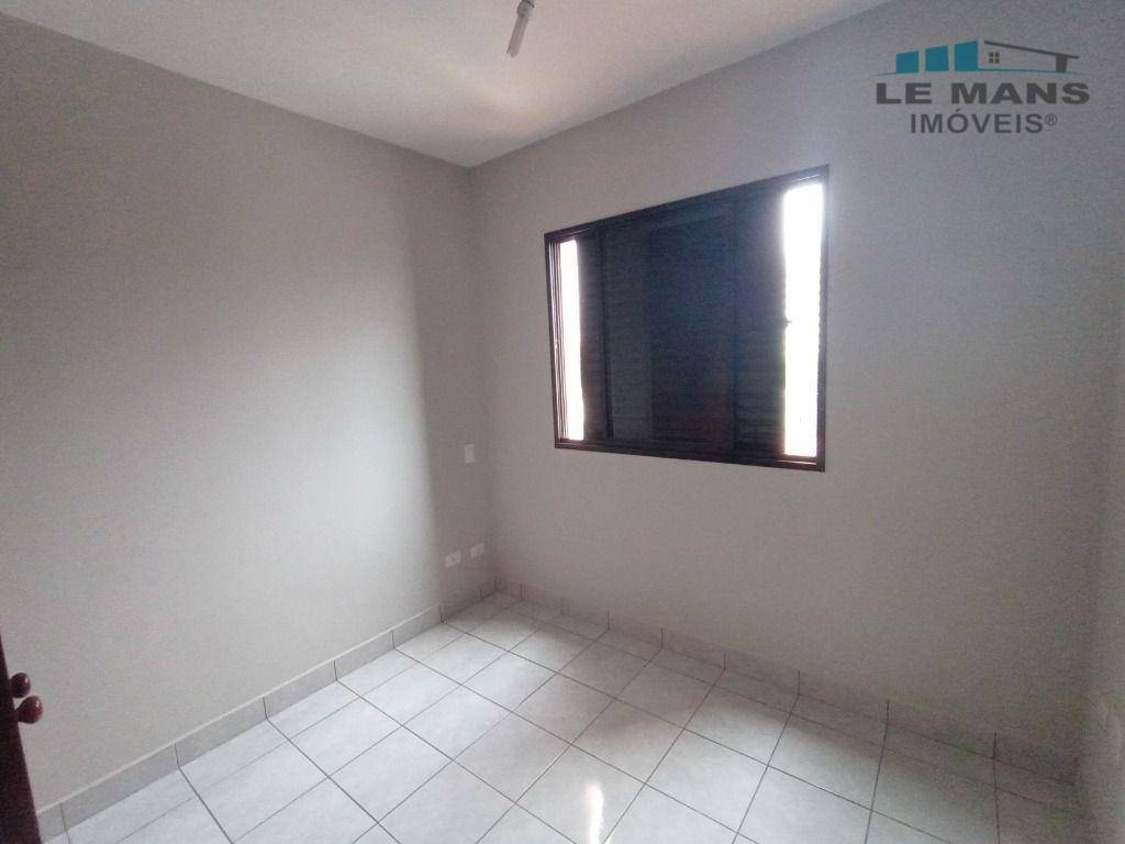 Apartamento à venda com 3 quartos, 74m² - Foto 14