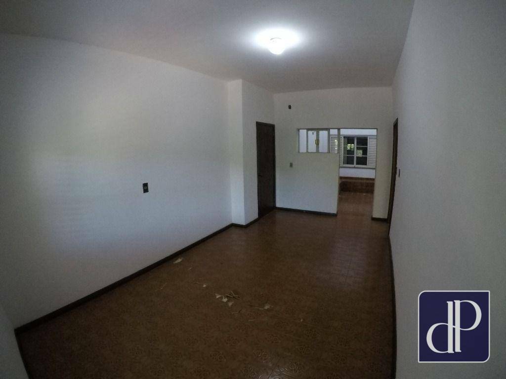 Sobrado à venda com 8 quartos, 468m² - Foto 23