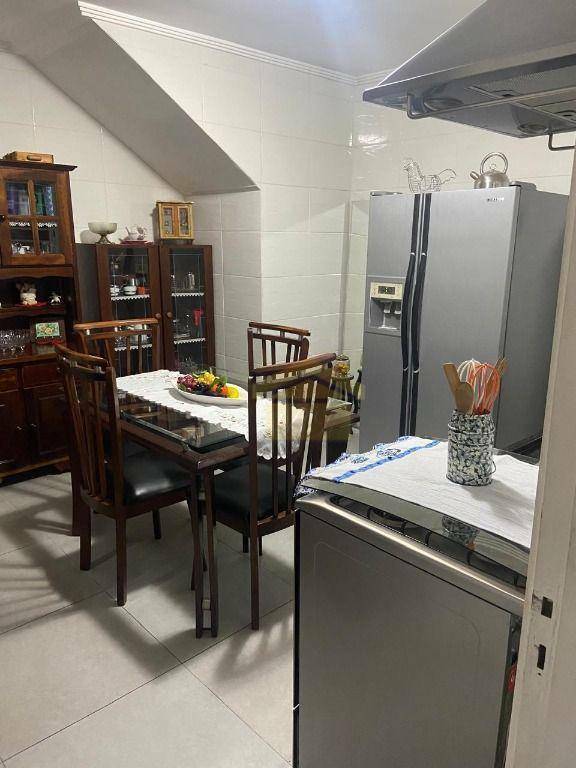 Sobrado à venda com 3 quartos, 110m² - Foto 4