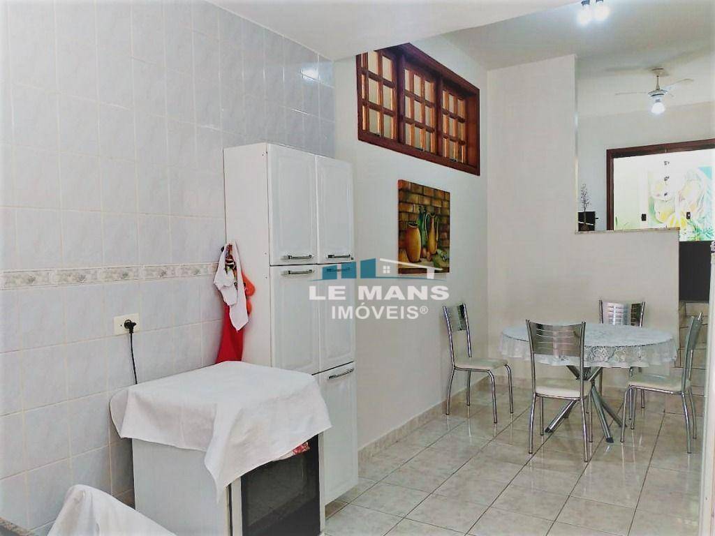 Casa à venda com 4 quartos, 218m² - Foto 26