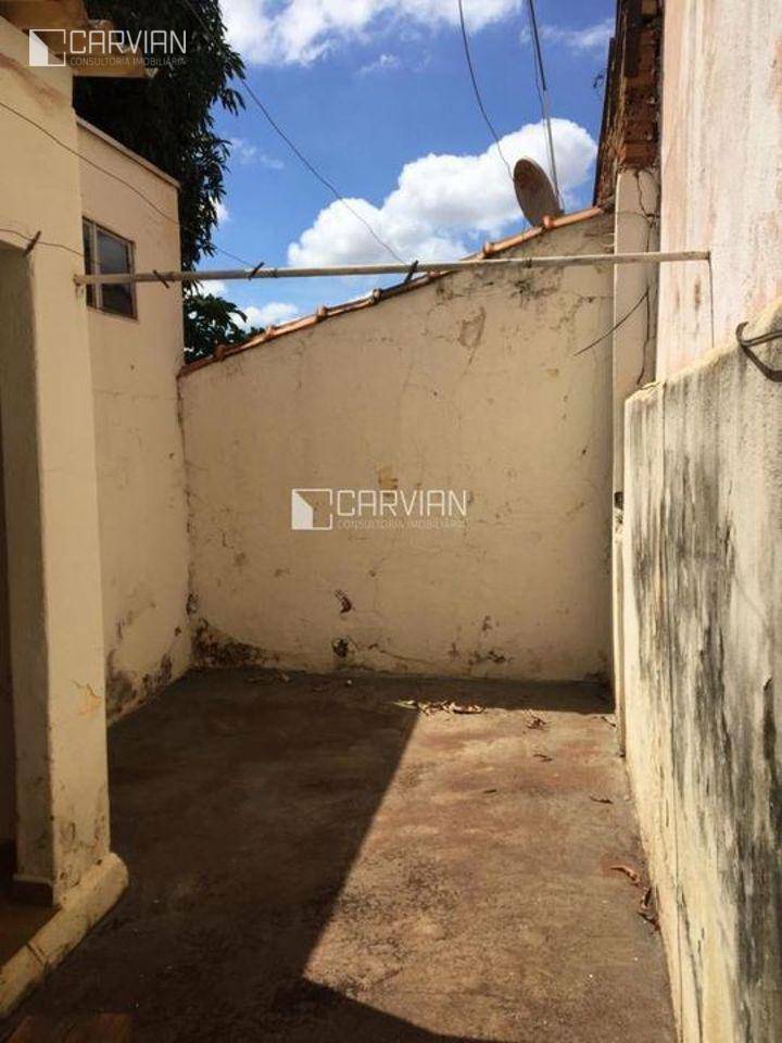 Casa à venda com 3 quartos, 100m² - Foto 24