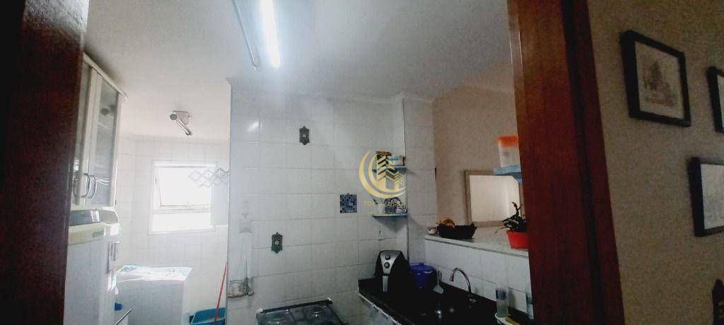 Apartamento à venda com 2 quartos, 63m² - Foto 18