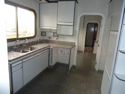 Apartamento para alugar com 3 quartos, 180m² - Foto 5