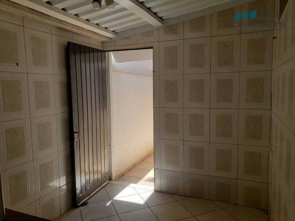 Casa à venda com 2 quartos, 120m² - Foto 10