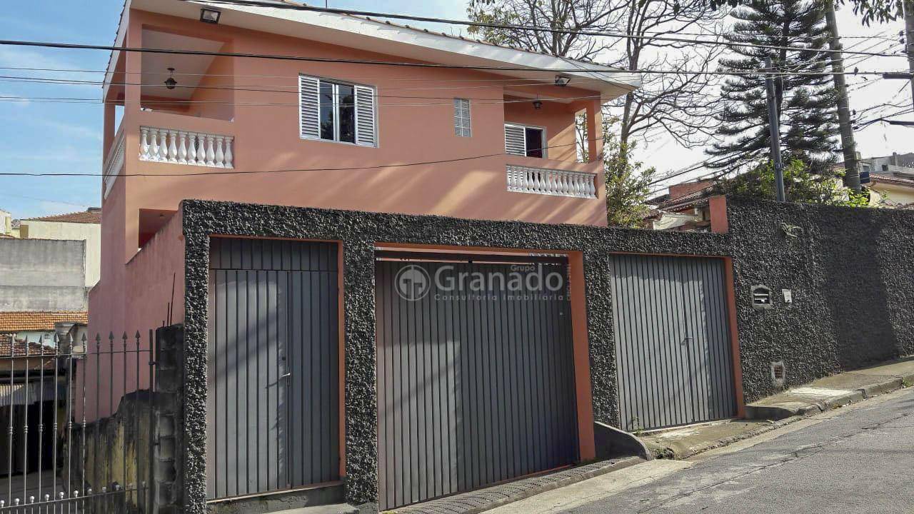 Sobrado à venda com 4 quartos, 269m² - Foto 1