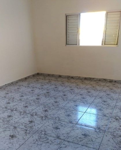 Casa para alugar com 3 quartos, 250m² - Foto 11