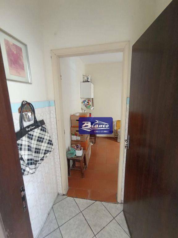 Sobrado à venda com 2 quartos, 164m² - Foto 10