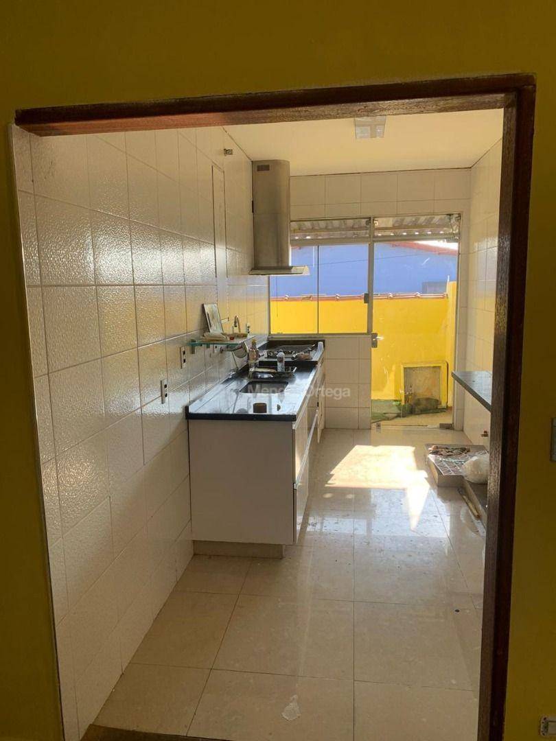 Casa para alugar com 3 quartos, 172m² - Foto 7