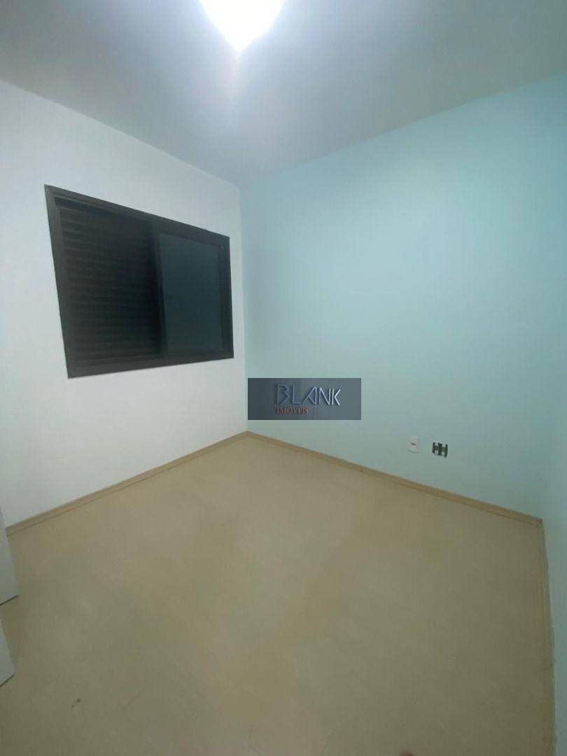 Apartamento para alugar com 3 quartos, 95m² - Foto 14