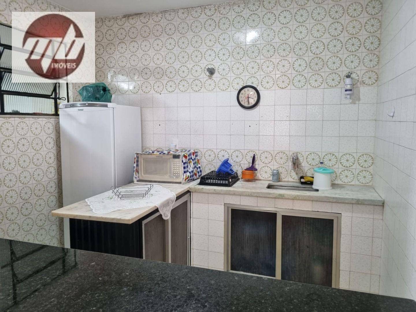 Casa à venda com 4 quartos, 99m² - Foto 3