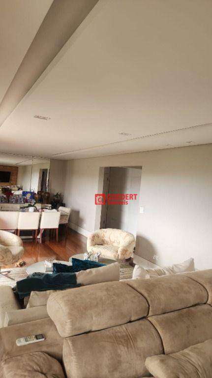 Apartamento para alugar com 4 quartos, 168m² - Foto 2