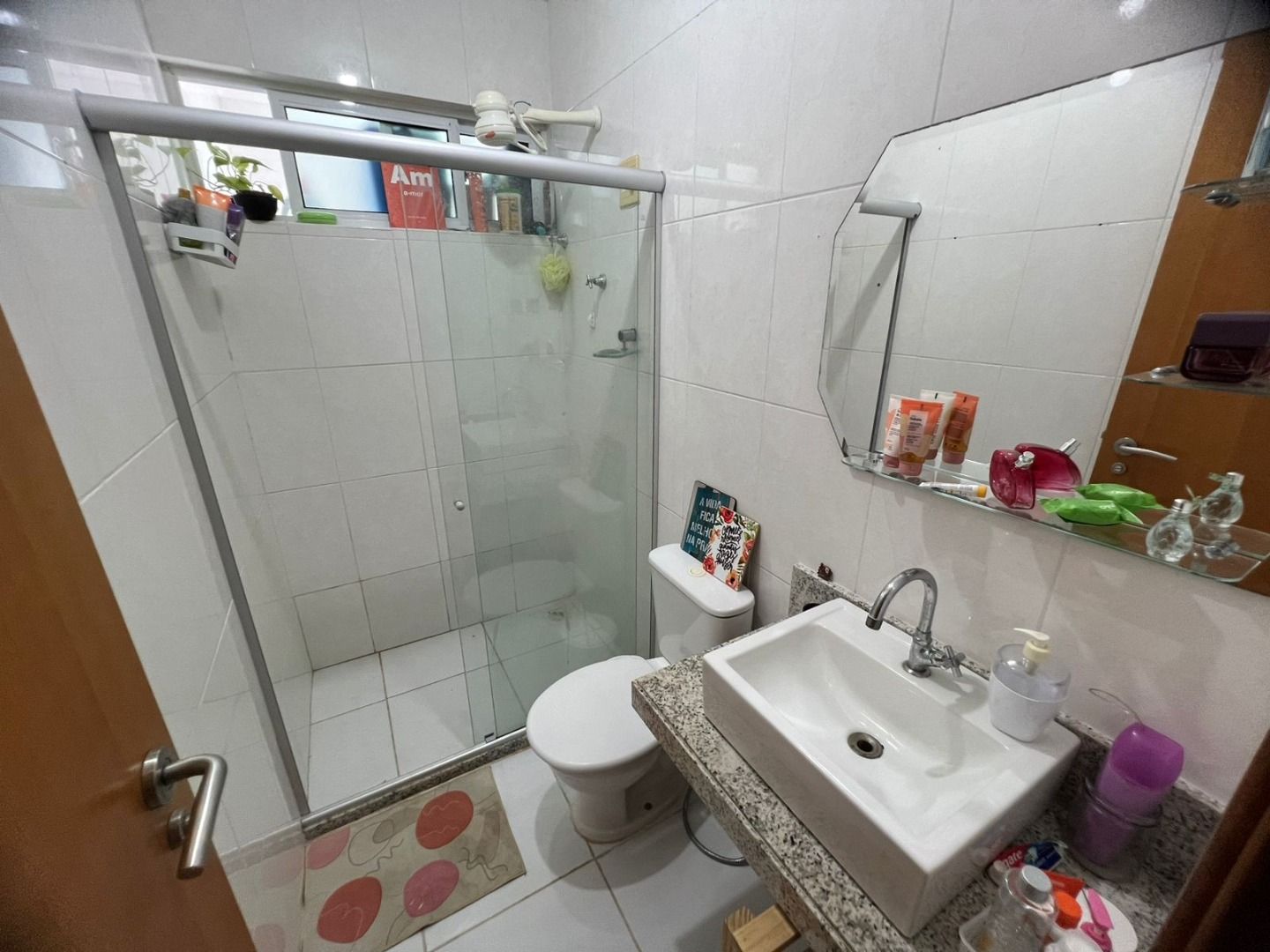 Apartamento à venda com 2 quartos, 67m² - Foto 3