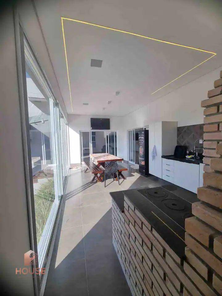 Casa de Condomínio à venda com 4 quartos, 300m² - Foto 10