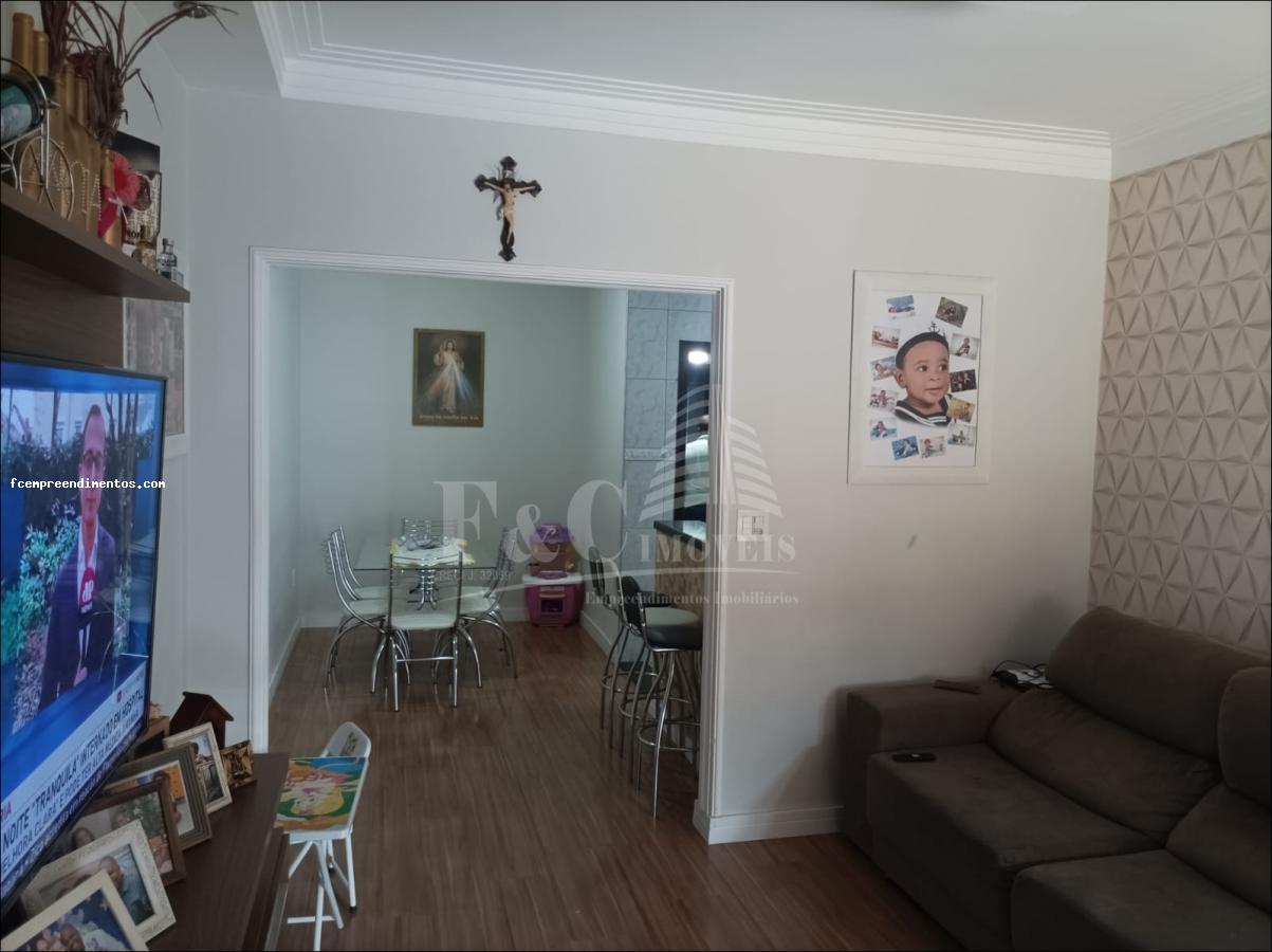 Casa à venda com 2 quartos, 140m² - Foto 8