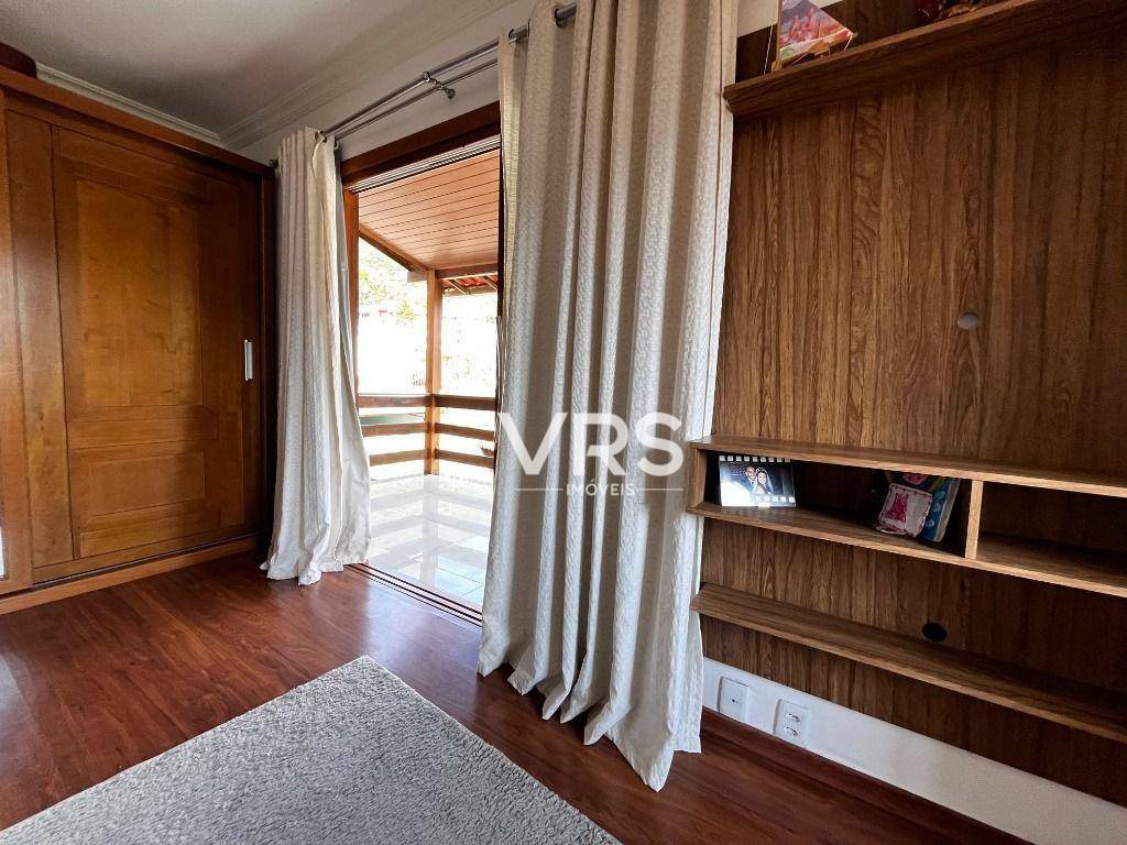 Casa à venda com 3 quartos, 154m² - Foto 24