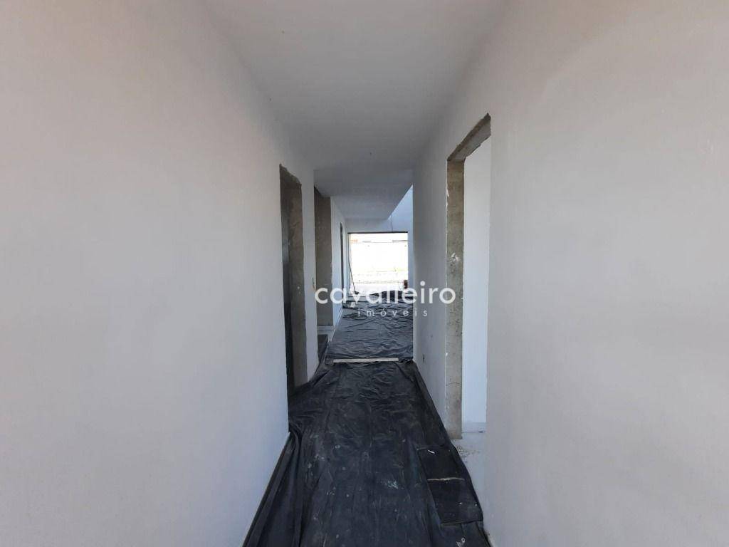 Casa de Condomínio à venda com 4 quartos, 209m² - Foto 12