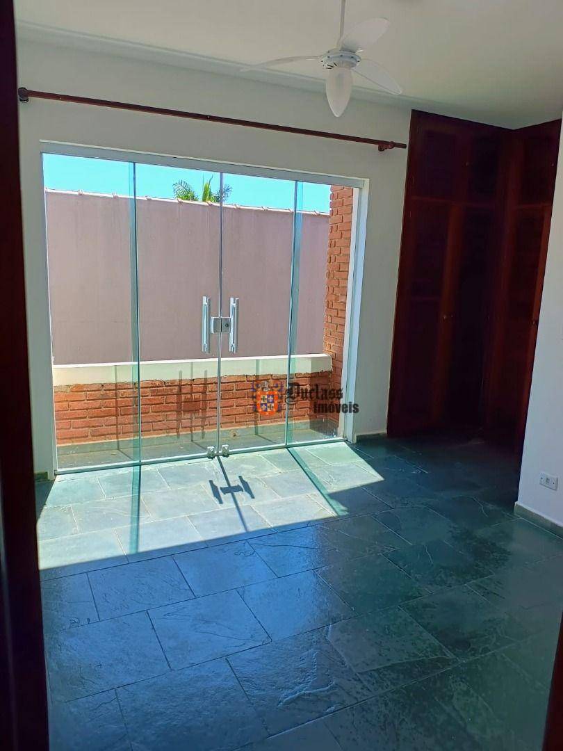 Sobrado à venda com 6 quartos, 261m² - Foto 9