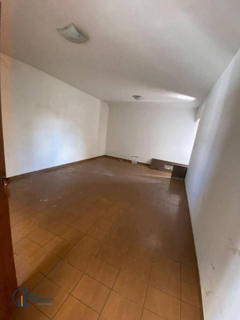 Apartamento para alugar com 4 quartos, 305m² - Foto 12