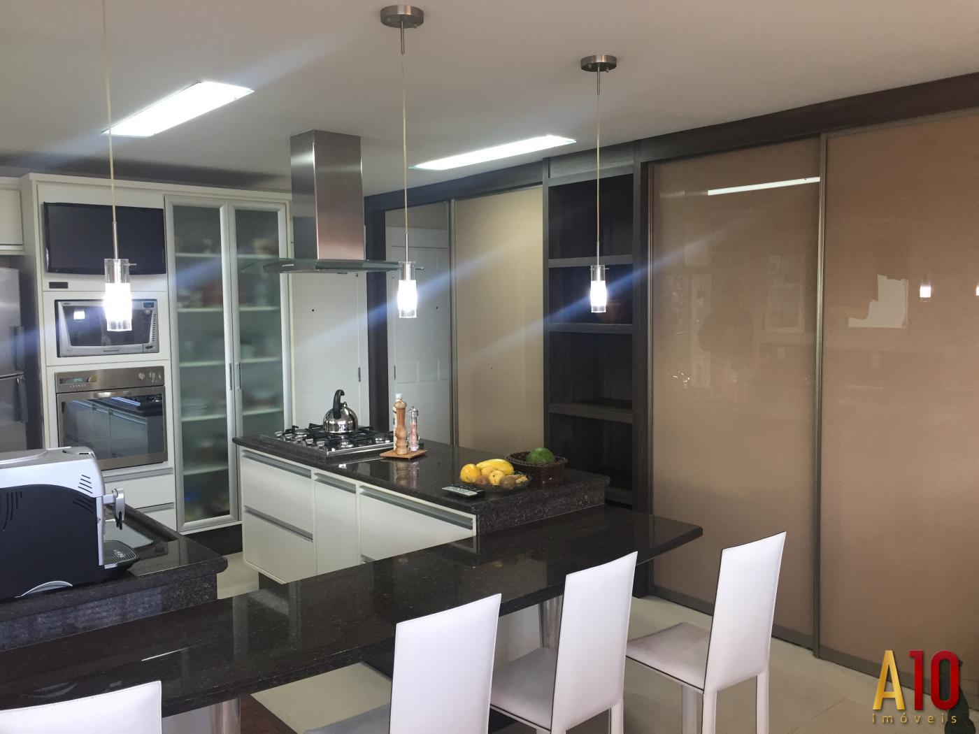 Apartamento à venda com 3 quartos, 252m² - Foto 21