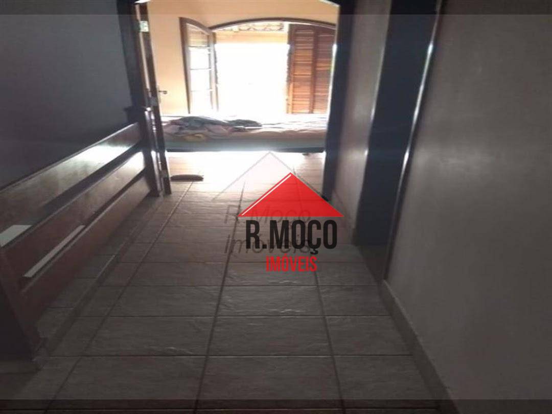 Sobrado à venda com 2 quartos, 141m² - Foto 14