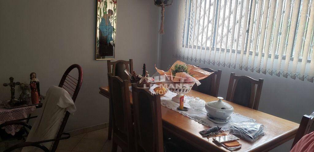Casa à venda com 3 quartos, 186m² - Foto 7