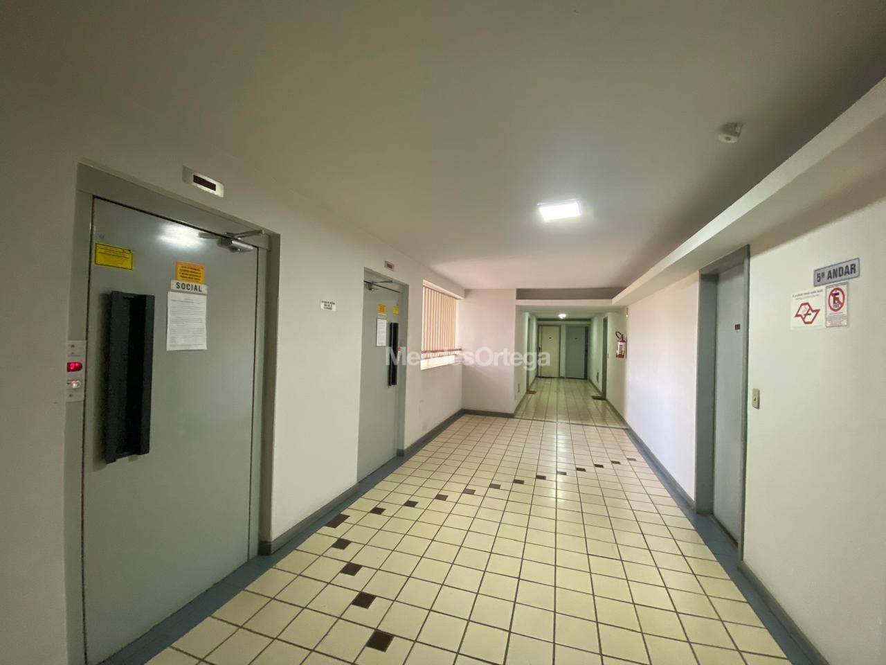 Apartamento para alugar com 2 quartos, 70m² - Foto 25