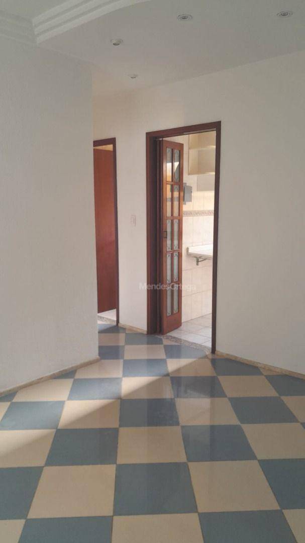 Apartamento à venda com 2 quartos, 47m² - Foto 4