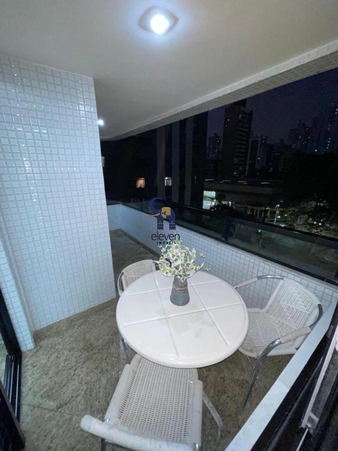 Apartamento para alugar com 4 quartos, 145m² - Foto 9