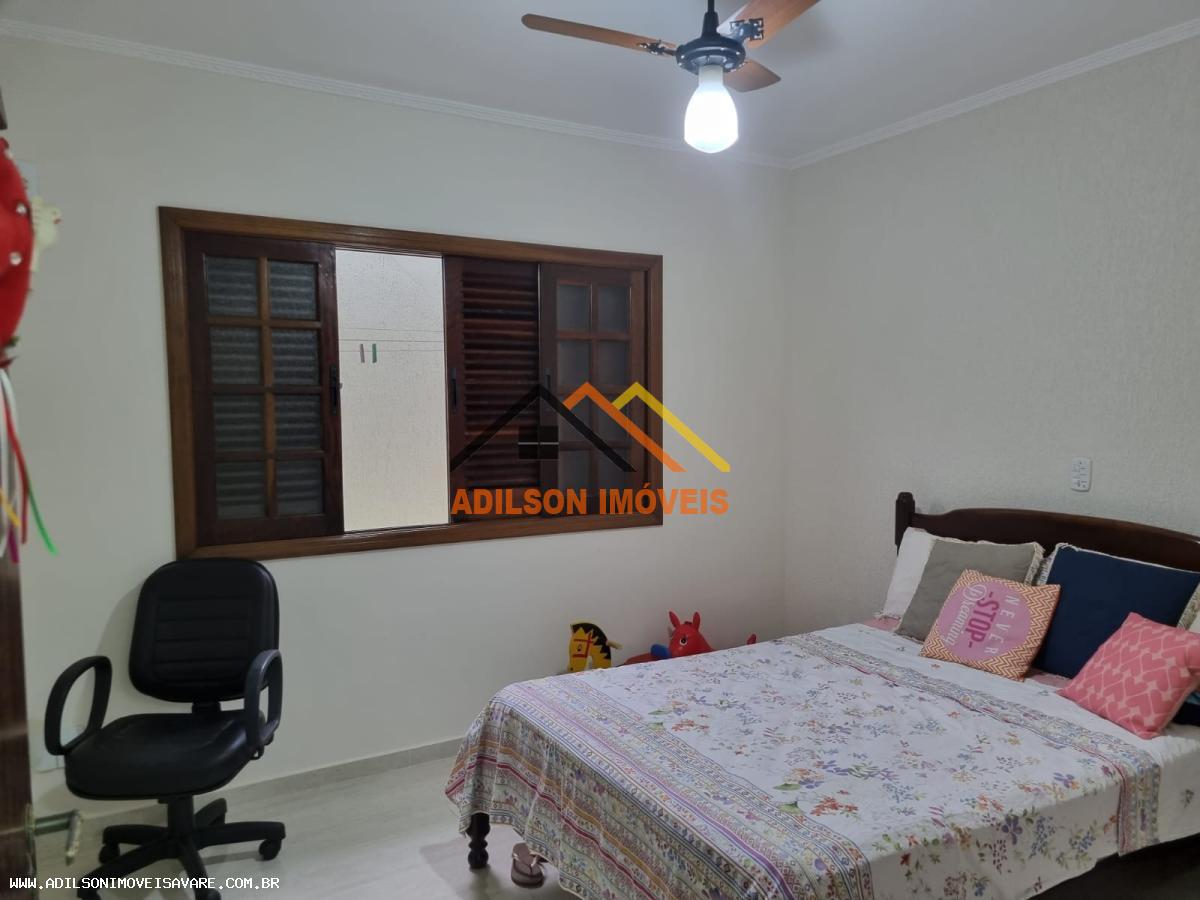 Casa à venda com 3 quartos, 300m² - Foto 9