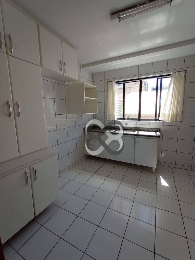 Apartamento à venda com 3 quartos, 107m² - Foto 6