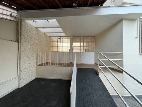 Casa para alugar com 5 quartos, 160m² - Foto 3