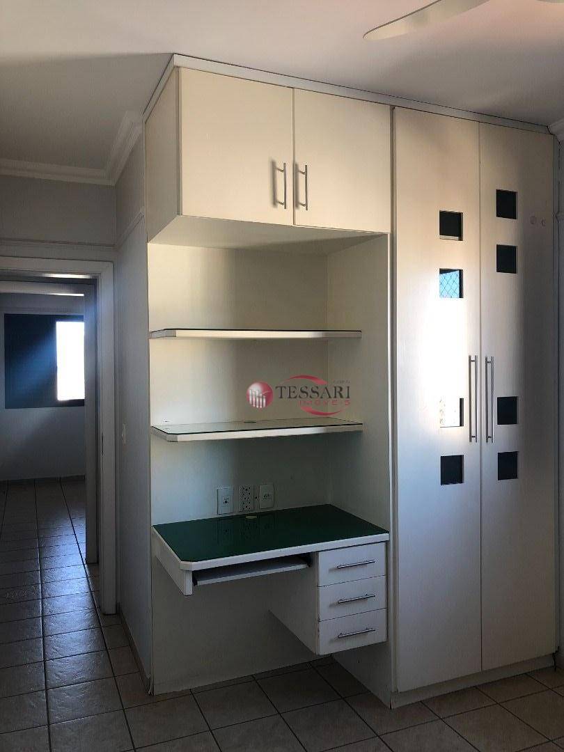 Apartamento para alugar com 3 quartos, 100m² - Foto 14