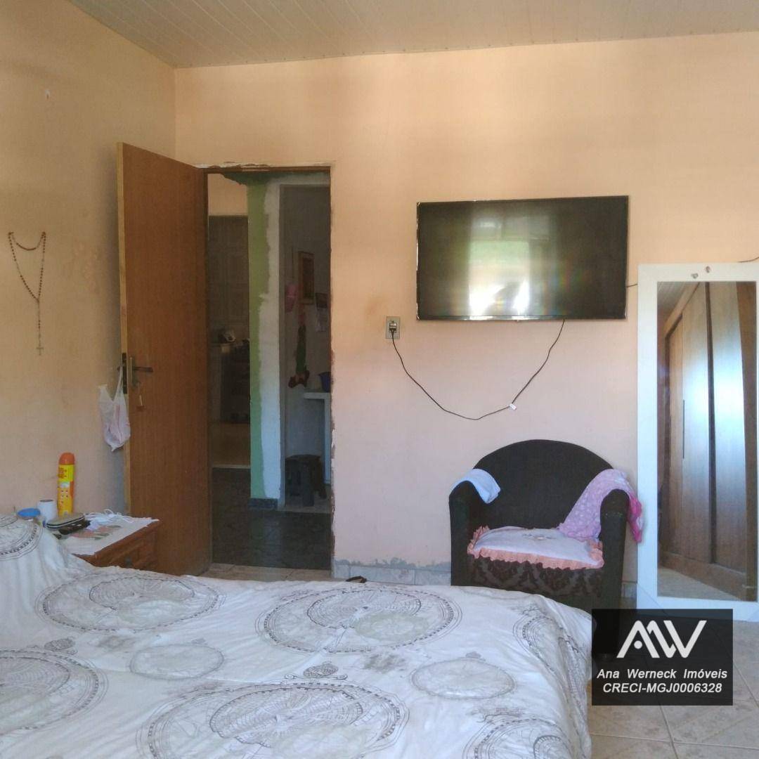 Casa à venda com 5 quartos, 180m² - Foto 7