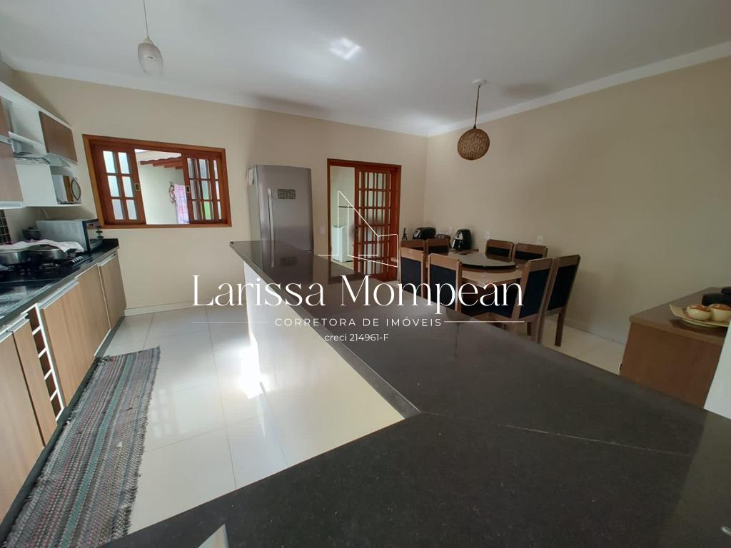 Casa à venda com 3 quartos, 261m² - Foto 7